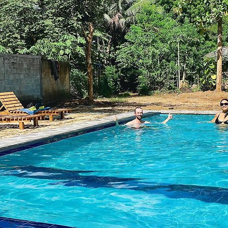 Udawalawa Safari House Hotel Удавалаве Екстериор снимка